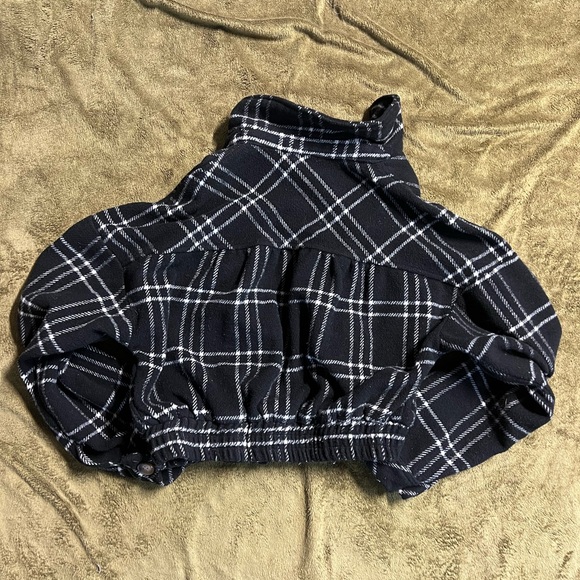 Timing Black and White Cropped Jacket - Picture 3 of 3